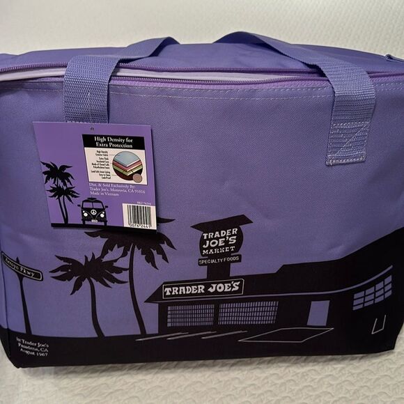 Trader Joe’s Insulated Grocery Bag Limited Edition 8 Gallon Purple - Picture 6 of 12